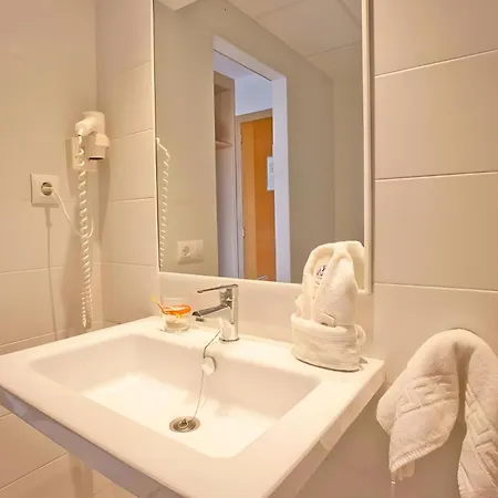 Bj Playamar Hotel & Apartamentos S'Illot  Pokój zdjęcie